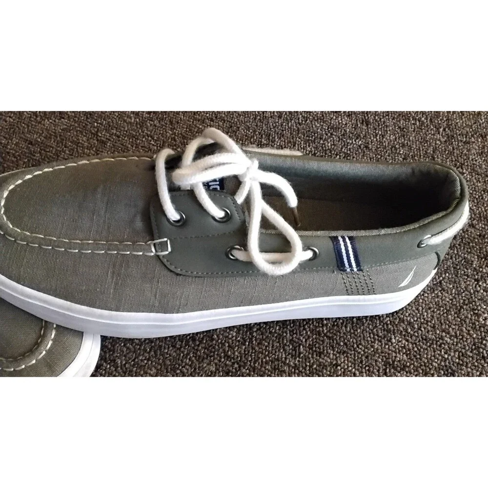 Nautica Boat Deck Shoes Malad Men's Size 7.5 Olive Lace up Slip On Great!